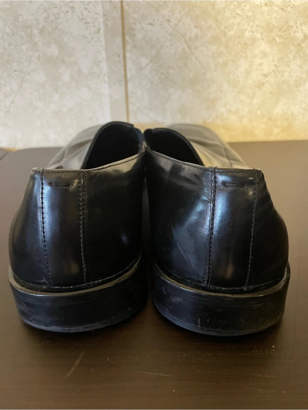 Via Spiga polished black